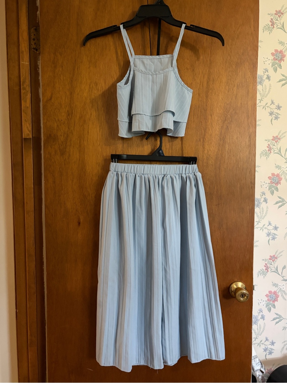 3 girls outfits sizes 7&8
